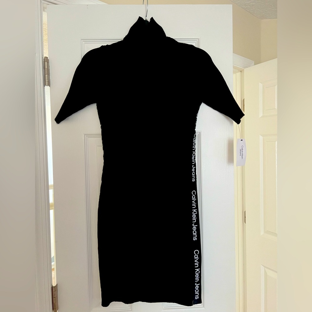 Calvin Klein sweater dress. Gorgeous!!!🔥🔥🔥NWT.